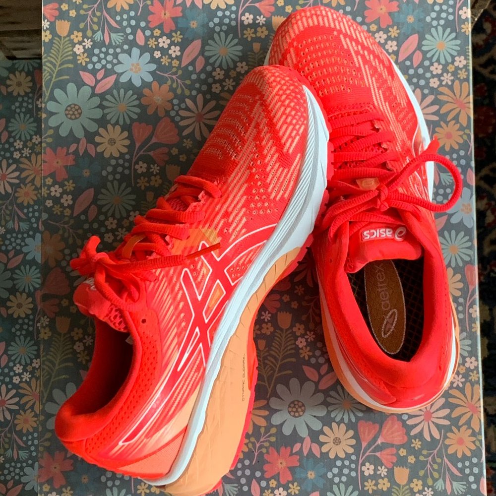 ⭐️HOST PICK⭐️ ASICS G-2000 8 NEW IN BOX Women's size 7